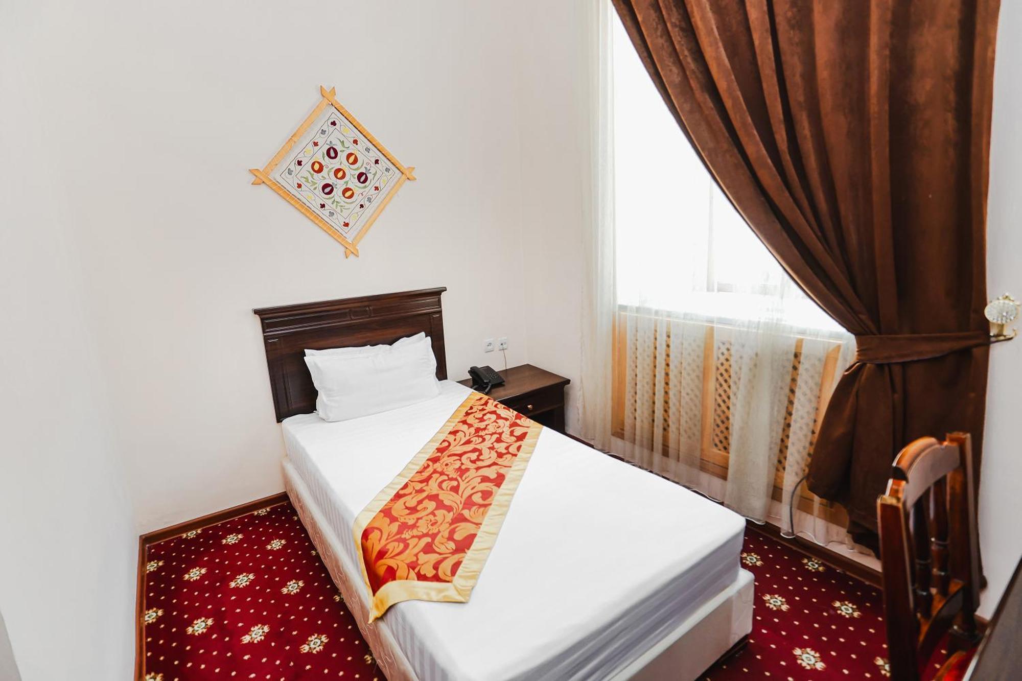 Hotel Yangi Sharq Samarkand Exterior foto